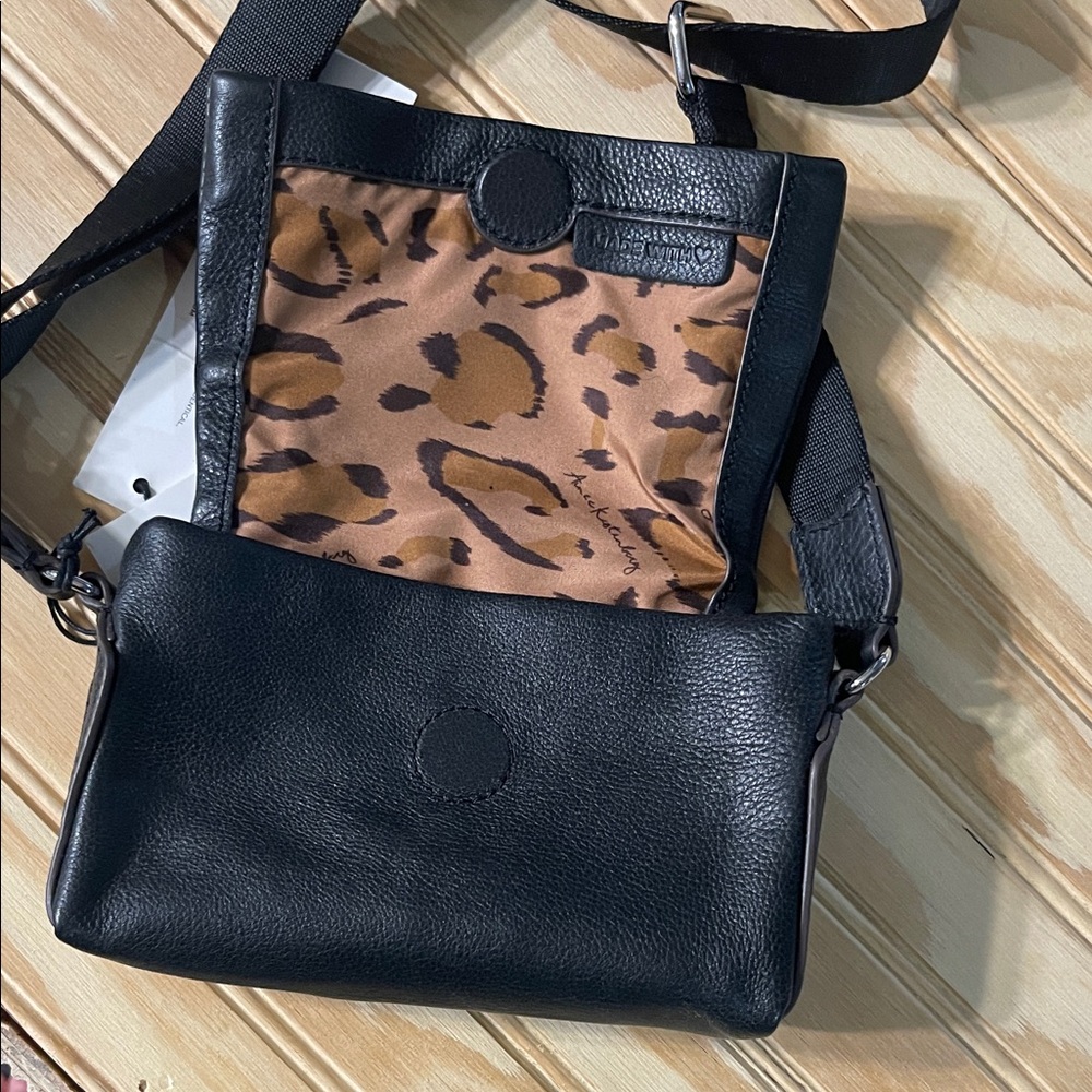 Aimee Kestenberg Broadway Mini Black Leather Crossbody Bag NWT - Picture 4 of 5